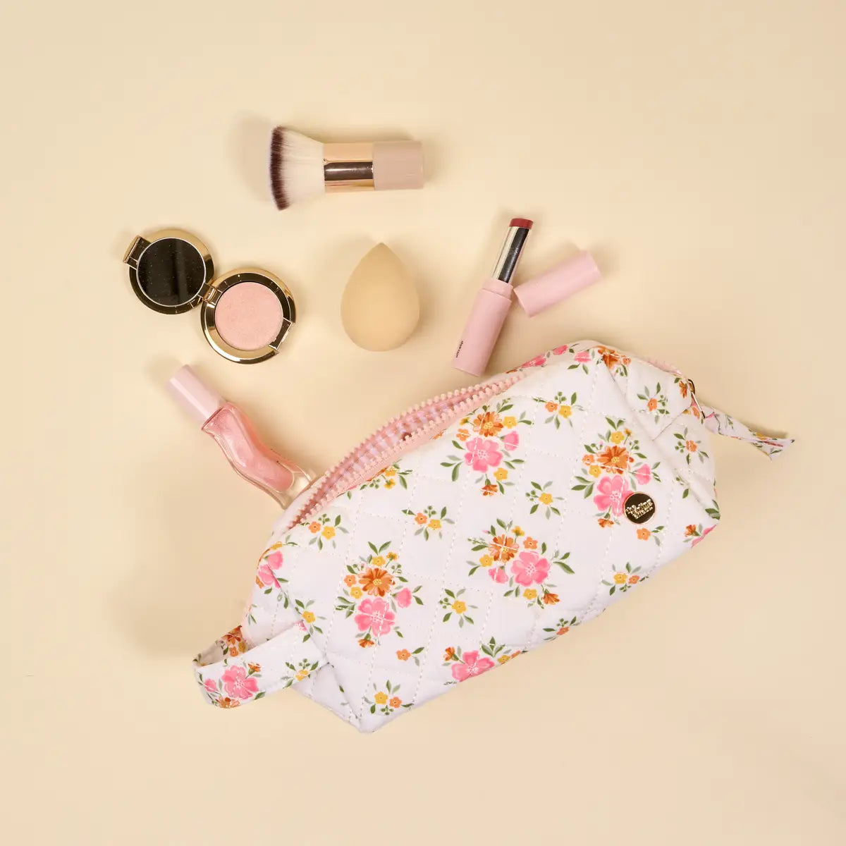 Quilted Cosmetic Pouch–Endless Daydream Cream