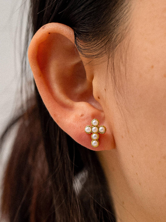 Telo Pearl Cross Stud