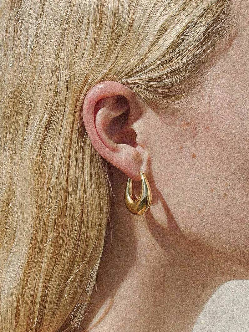 Quinn Classic Droplet Hoop Earring