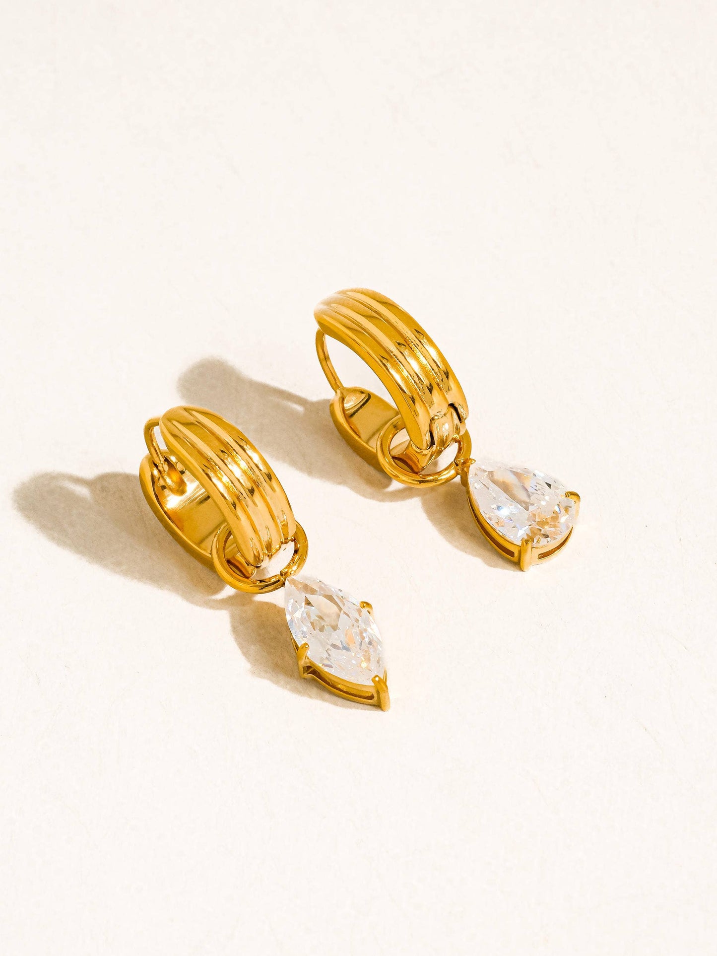Saffron Teardrop Mismatch Earrings